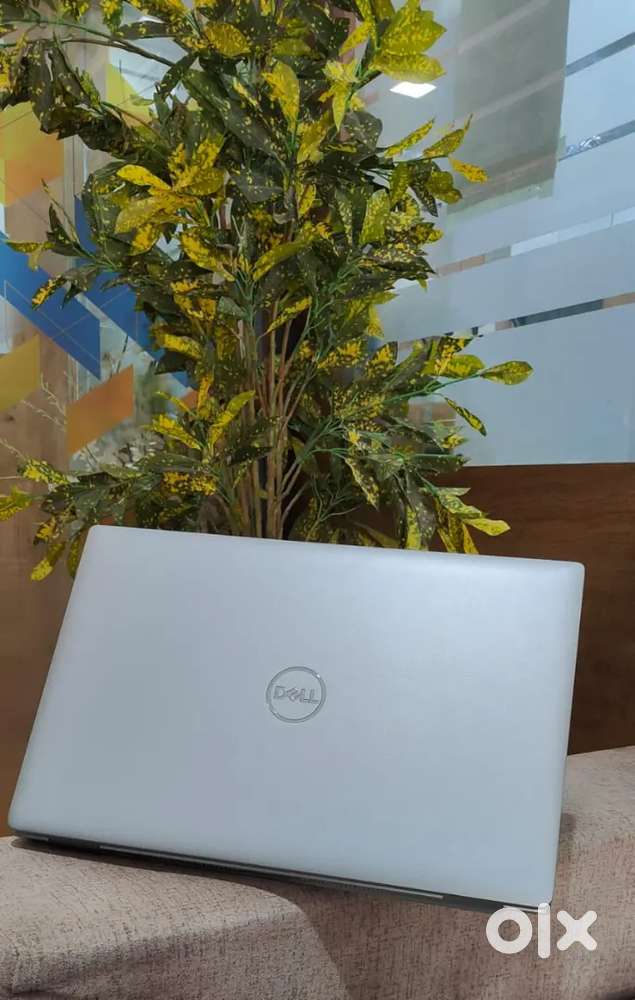 Dell Precision 5540 Workstation – i9 9th Gen  32GB RAM  1TB SSD