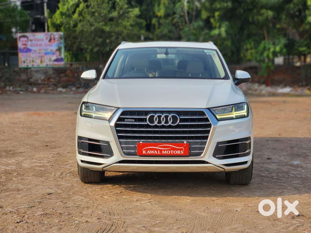 Audi Q7 45 TDI Premium with Sunroof, 2017, Diesel