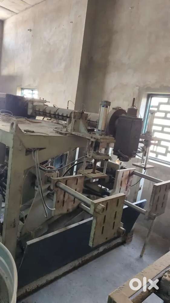 Blow molding machine 2 litre