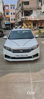 Honda amaze last 2022 model very good candiction