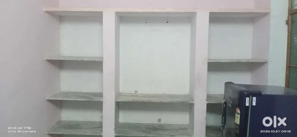 Only one room, girls student's kaveri path Mansrover