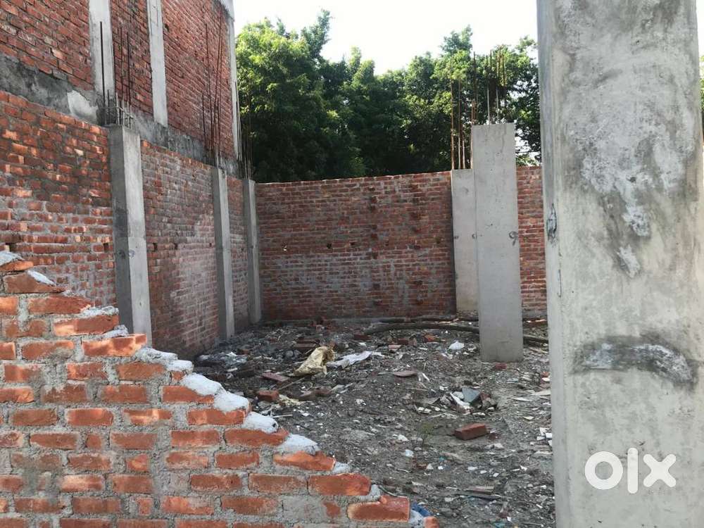 Plot/land in Sector 73