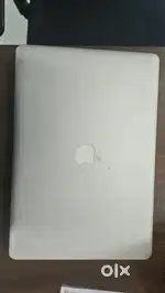 Apple laptop late 2011