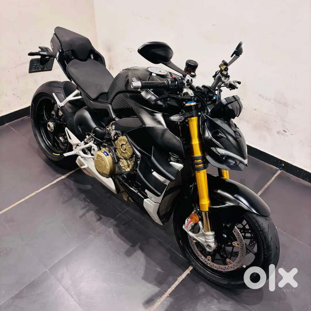 DUCATI STREETFIGHTER V4S