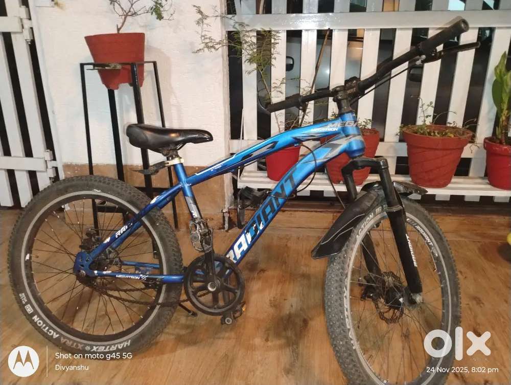 Radiant kid 8-12 cycle in good condition (negotiable) worth 12000₹