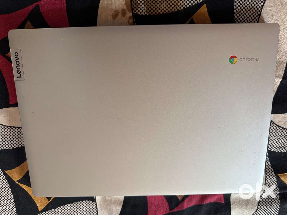 Lenovo IdeaPad Slim 3 Chromebook