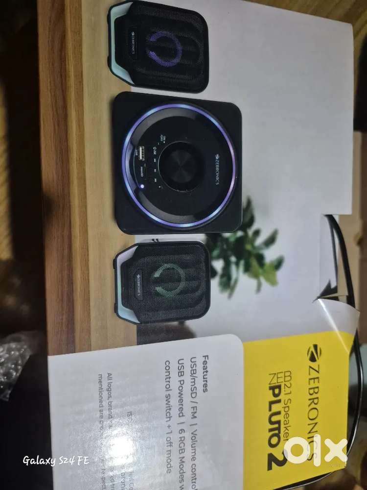 Desktop speaker