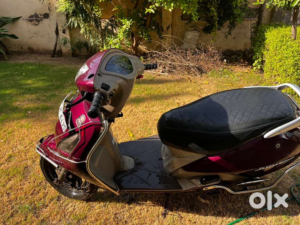 All new scooty no work need fully okayy condition