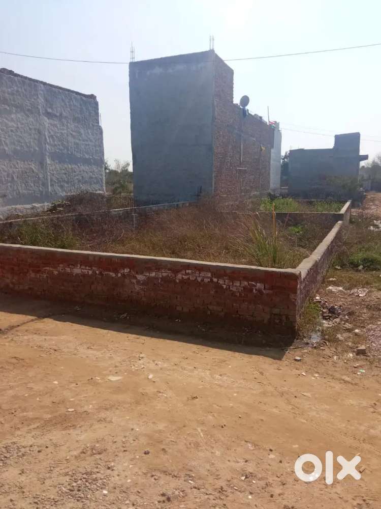 Plot for sale 110 gaj Maruti kunj, damdma road
Size 33x30