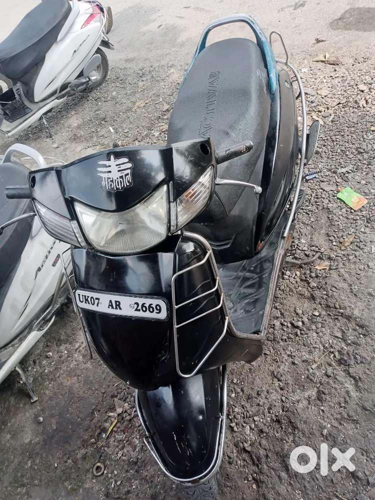 Good condition and full service and paper hai