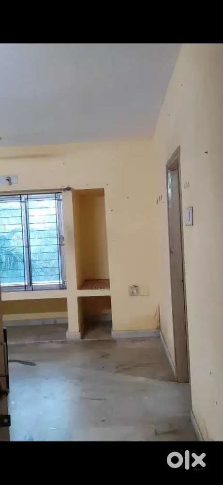 1 female room mate needed ( only student )