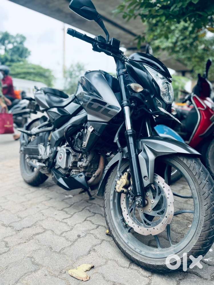 BAJAJ NS 200 FOR SALE  GOOD CONDITION