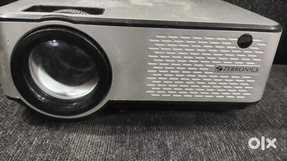 Zebronics Projector