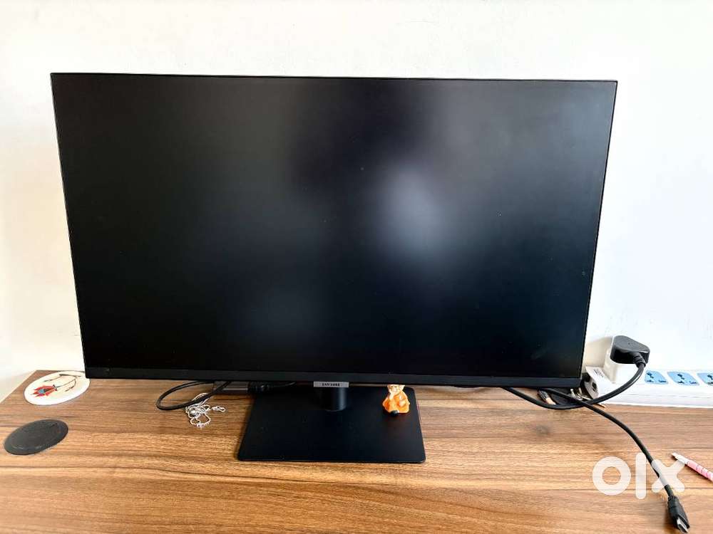 Samsung 27 inch QHD LED Backlit Monitor with Height Adjustable stand