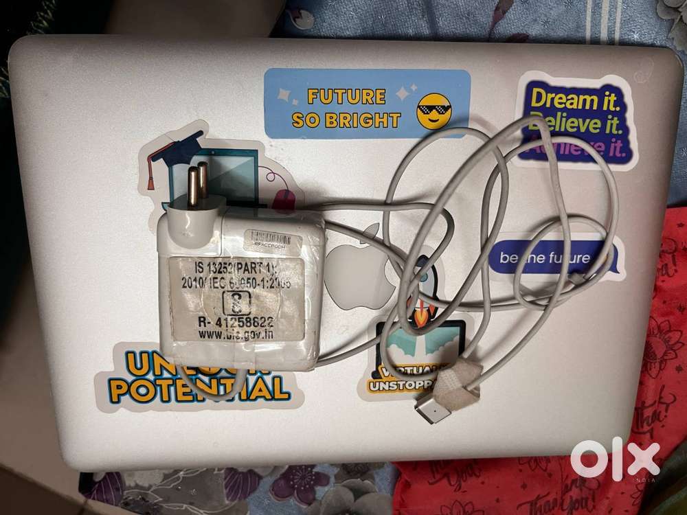 Apple MacBook Air (Mid-2017)8GB RAM/128GB SSDGreat Condition₹25,000!