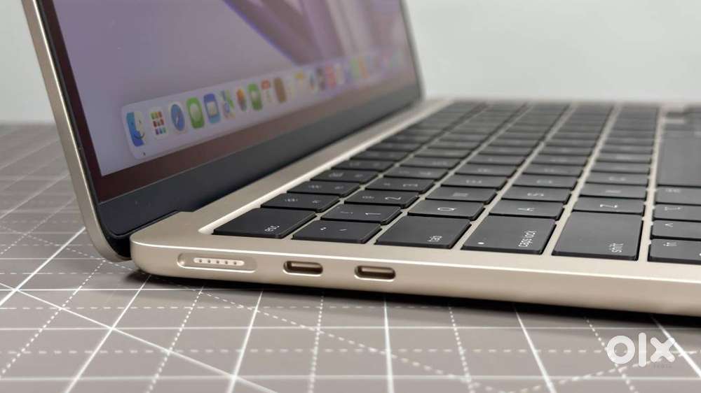 MacBook Air 14inch 2024 model (M3)