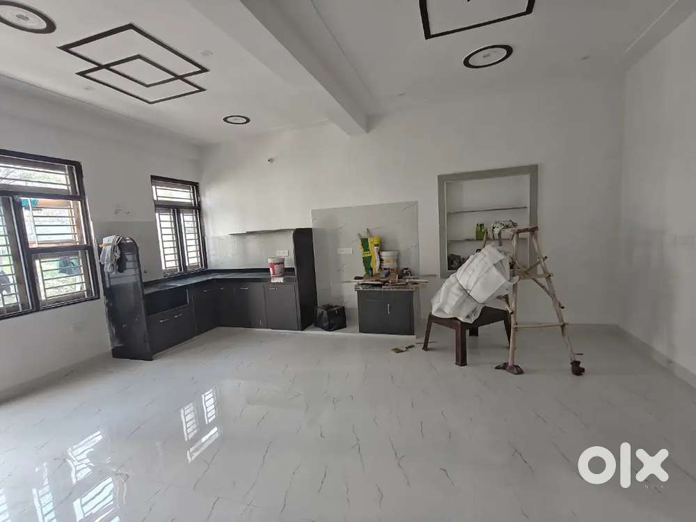 2 BHK semi furnished flet available for rent fix rent