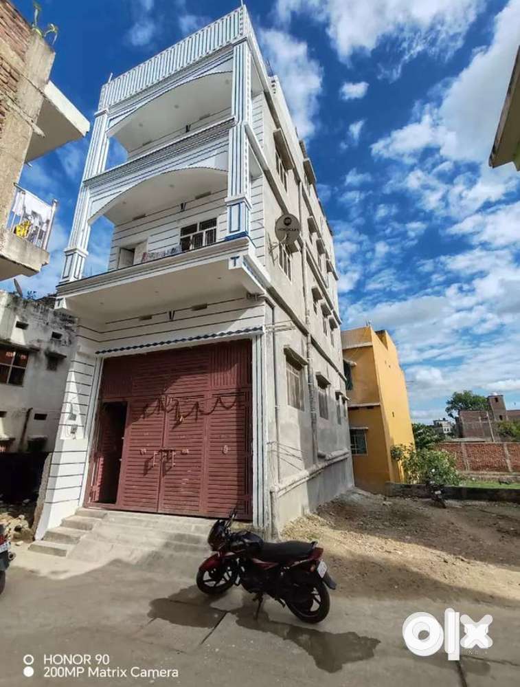 PEACEFUL AND VIBRANT