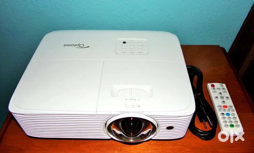OPTOMA GT1080HDR Short Throw Projector Excellent Condition 48 Total