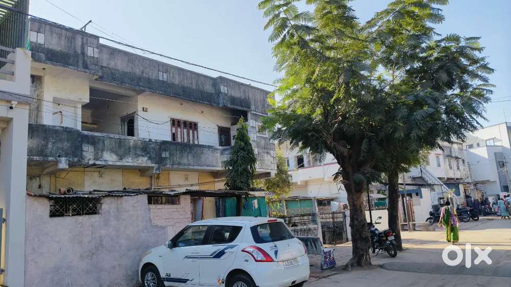 Corner Property in Peaceful locality