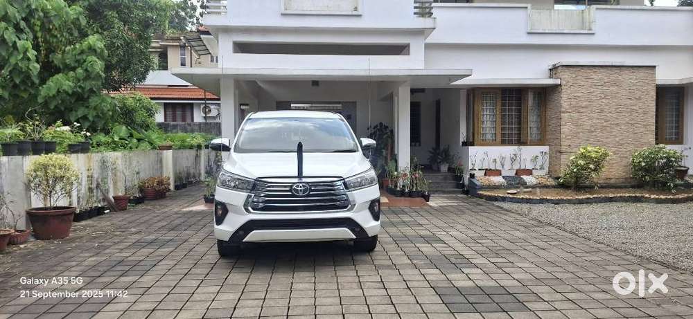 Toyota Innova Crysta 2.4 GX Limited Edition AT 7 STR, 2022, Diesel