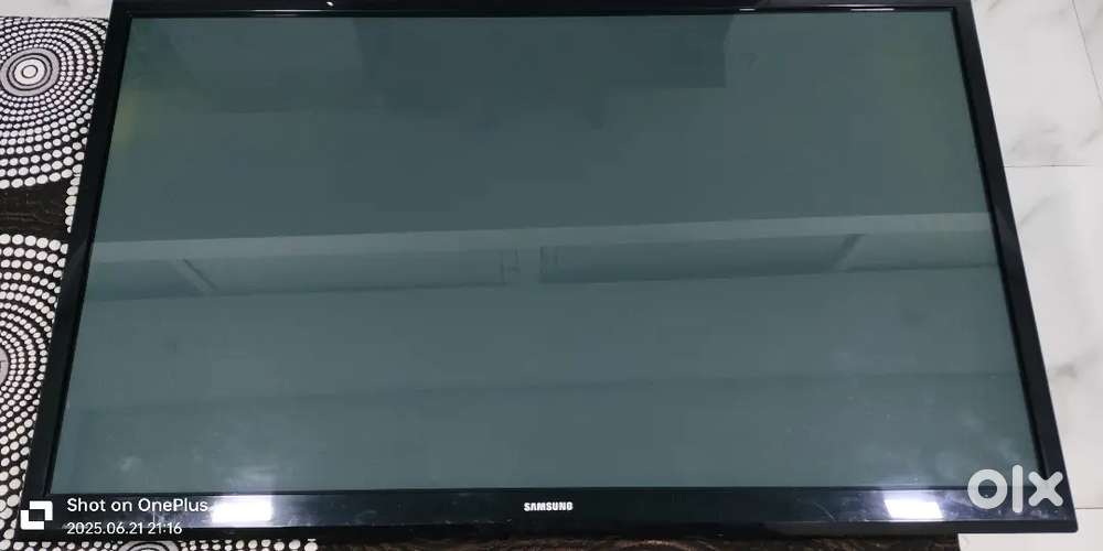 Samsung 44 inch 3D LED tv