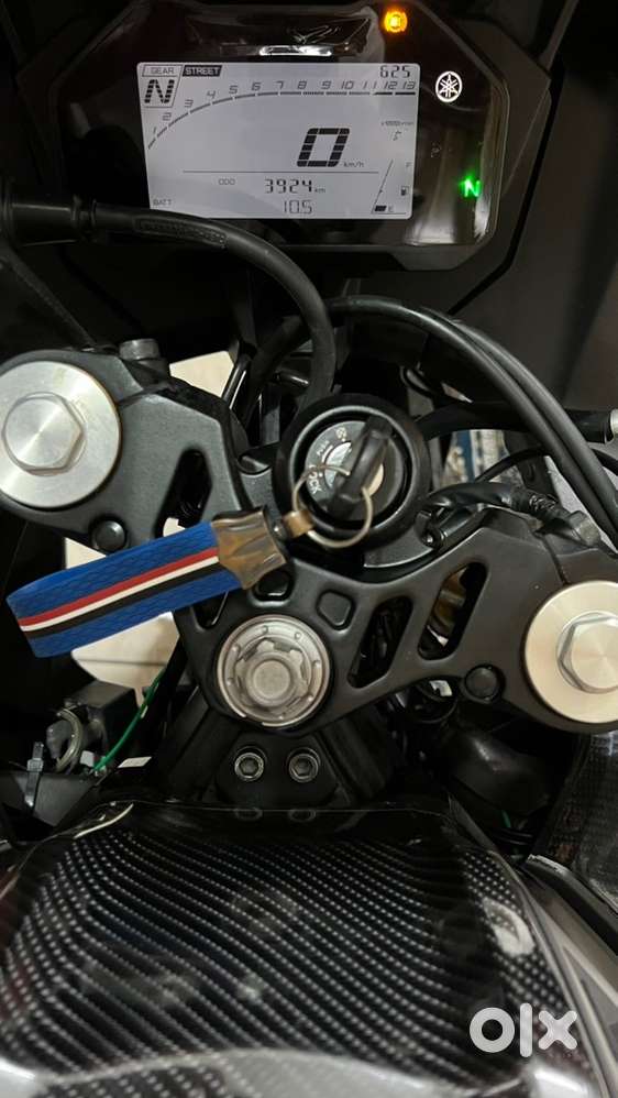 R15\ V4 knight black edition