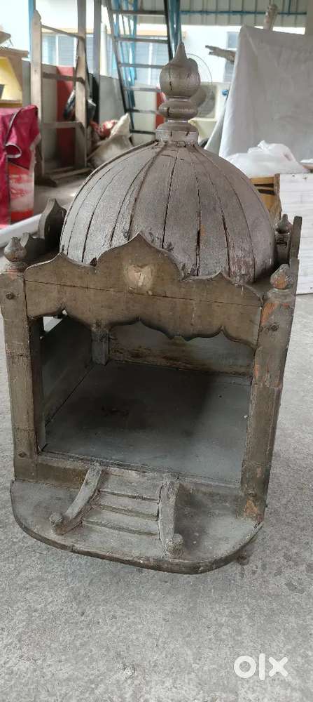 Small God unit /Sinhasana