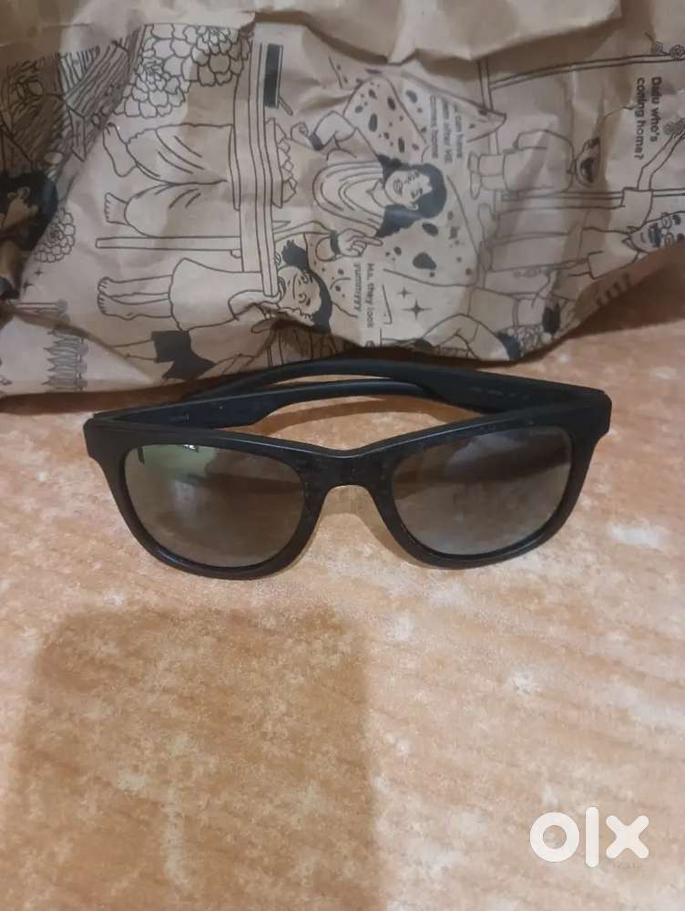 Polaroid glass on sale with box