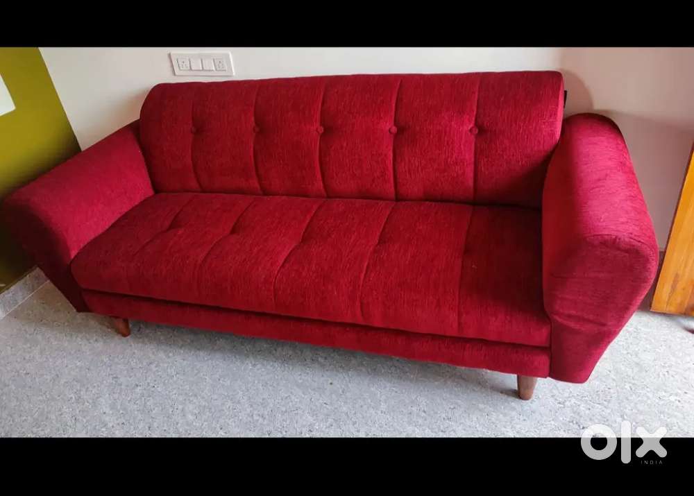 3 seater sofa in new condition