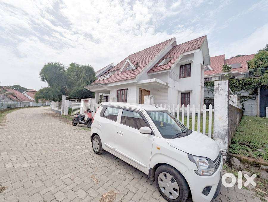 Villa near Kottayam town 3 BHK 1733 sq feet 65 lakhs