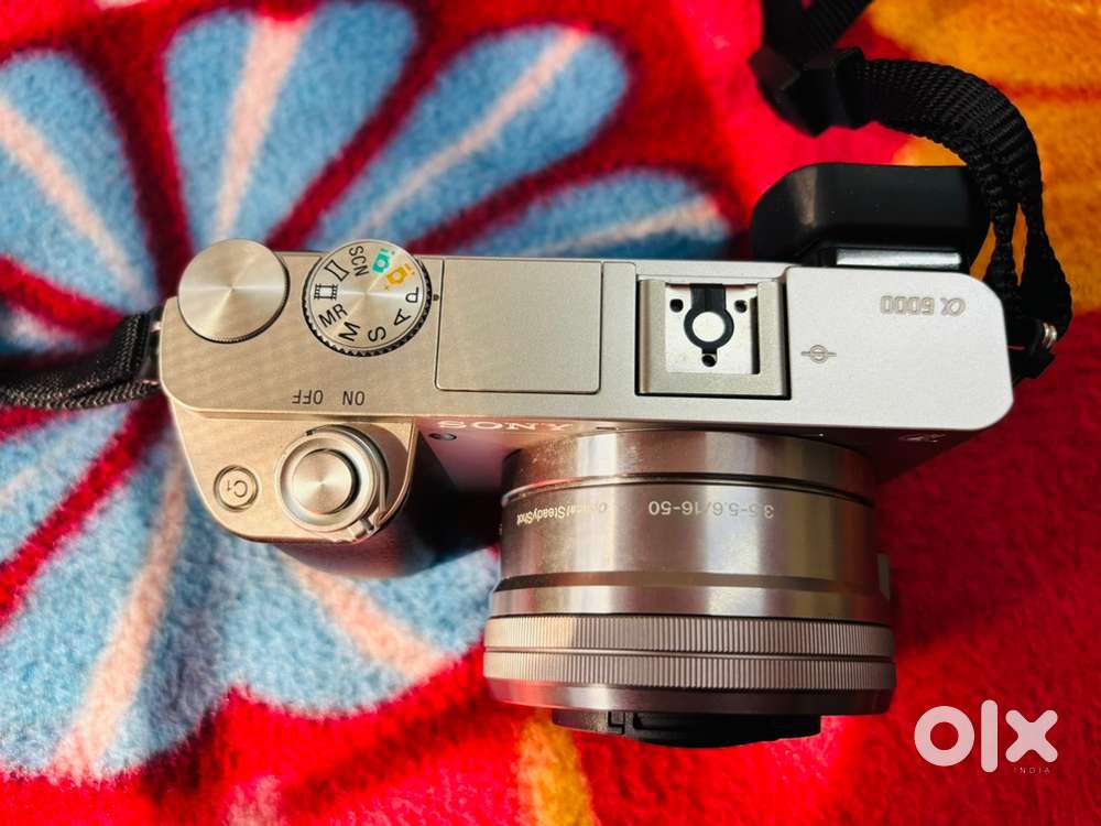 Sony Alpha A6000 Mirrorless Camera with 16-50mm Lens