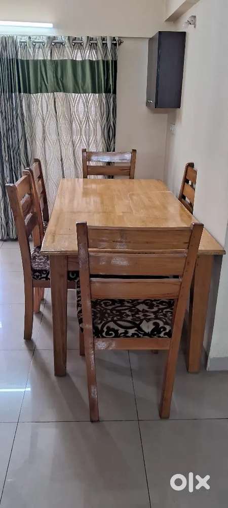 6 seater teak wood dinning table
