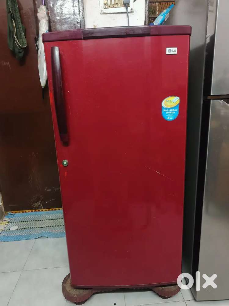 LG single door fridge in cood condition