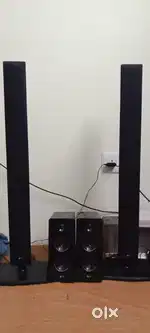 Audio speakers and tower speeker