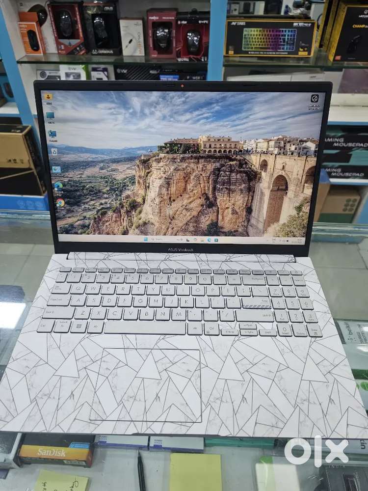 ASUS VIVOBOOK X1504VA
