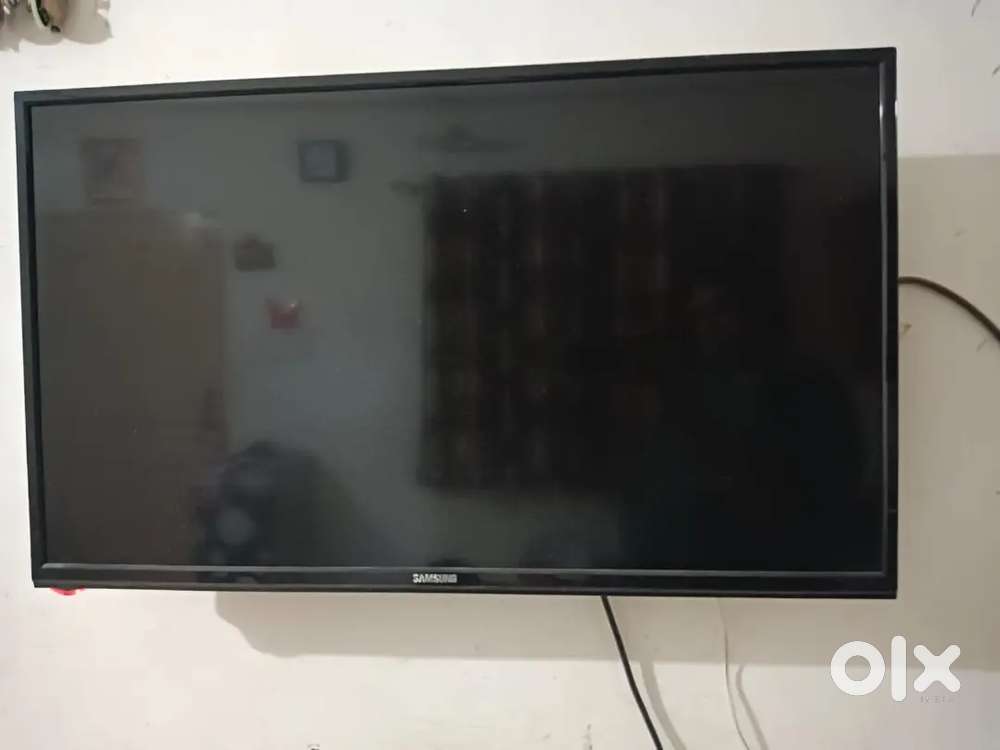 Samsung TV 32 Non-Smart