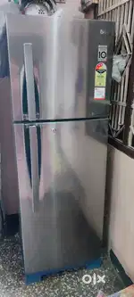 LG DOUBLE DOOR urgent sellprice should be negoitable