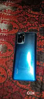 Me iphone lena chahta hu
