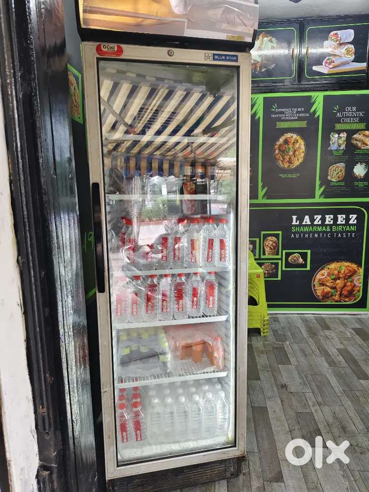 Commercial refrigerator