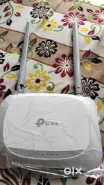 TP Link router double antenna