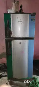 Whirlpool fridge very good condition