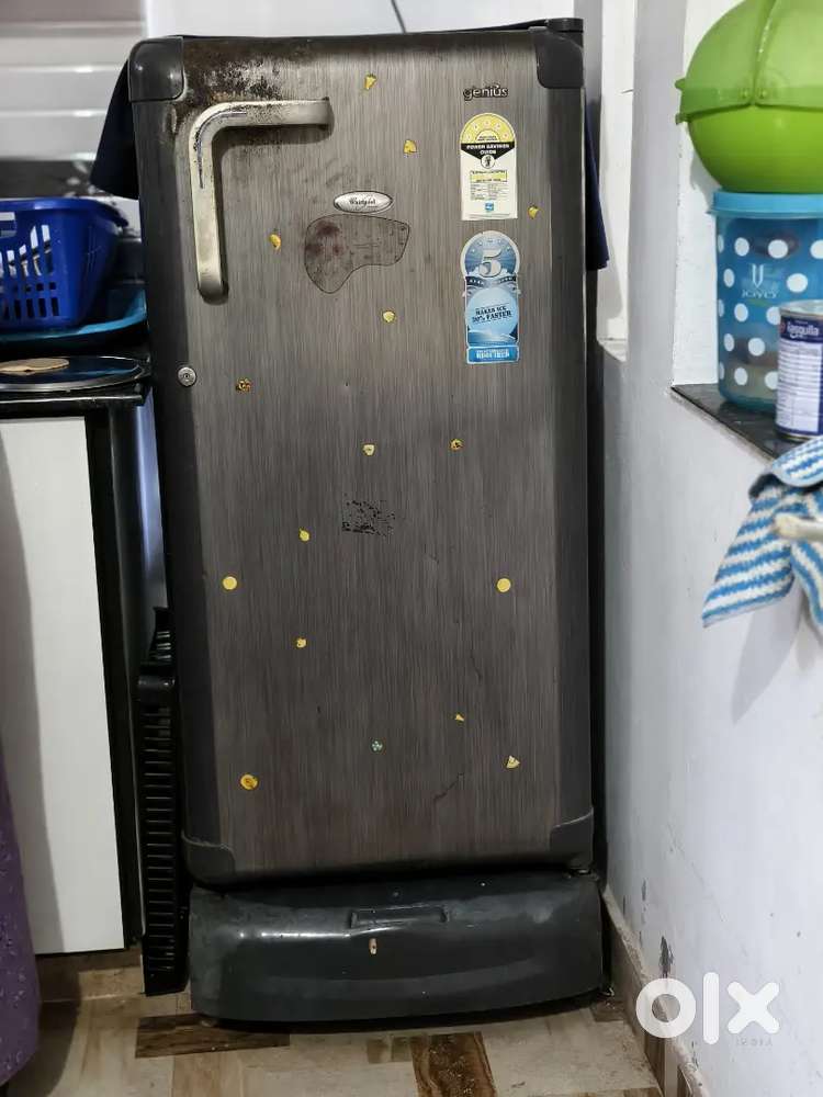 Whirlpool single door fridge