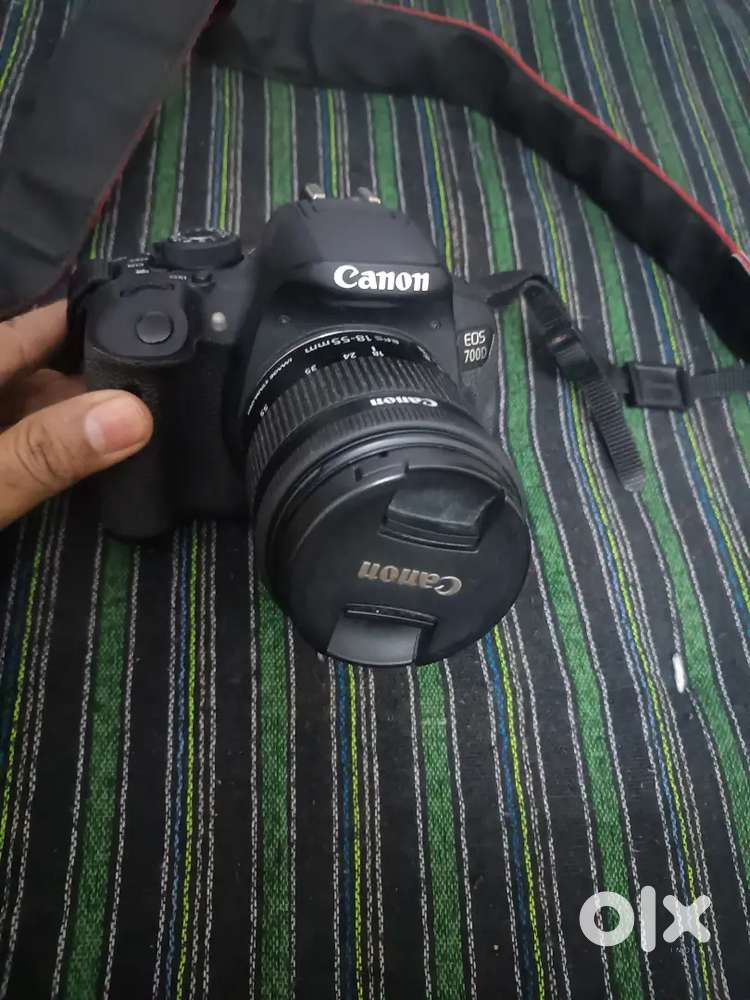 Canon EOS 700D