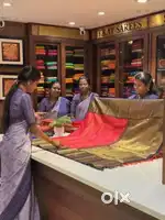 !! कपडे के शोरूम में काम करने के इच्छुक उम्मीदवार आवेदन कर सकते है!!