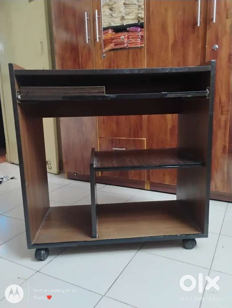 Computer table emergency sale at low price good quality..
