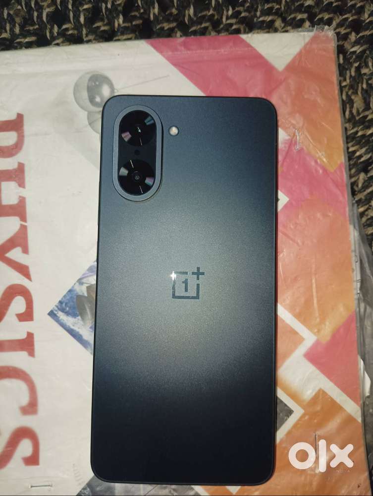 Oneplus nord ce5  8 128 only 2 month old