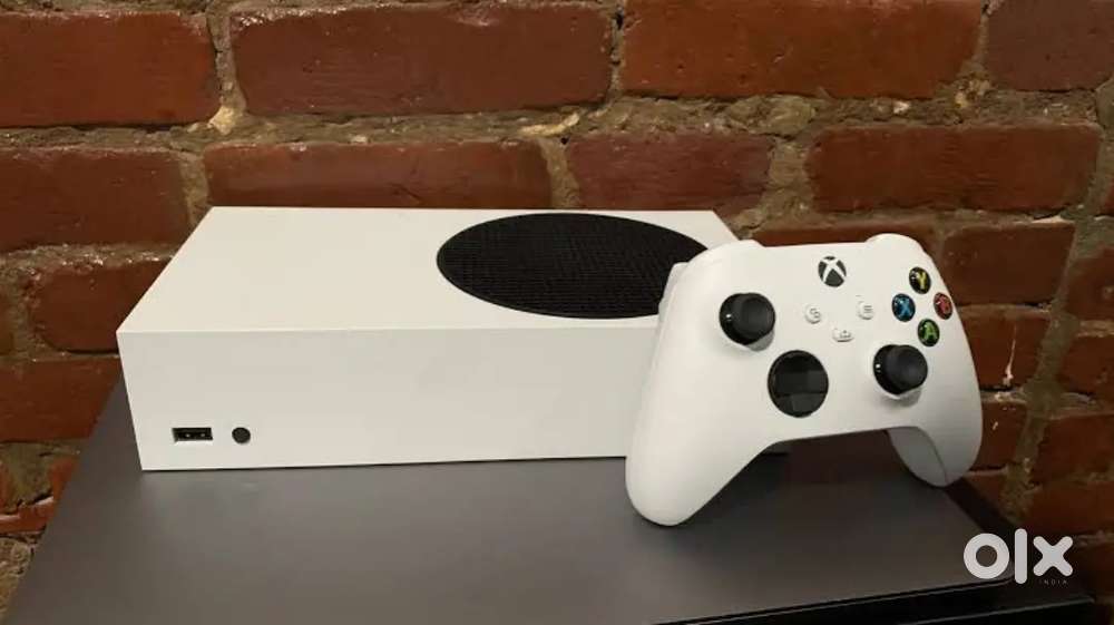 Xbox series s 512 gb less than play station 5 or ps5