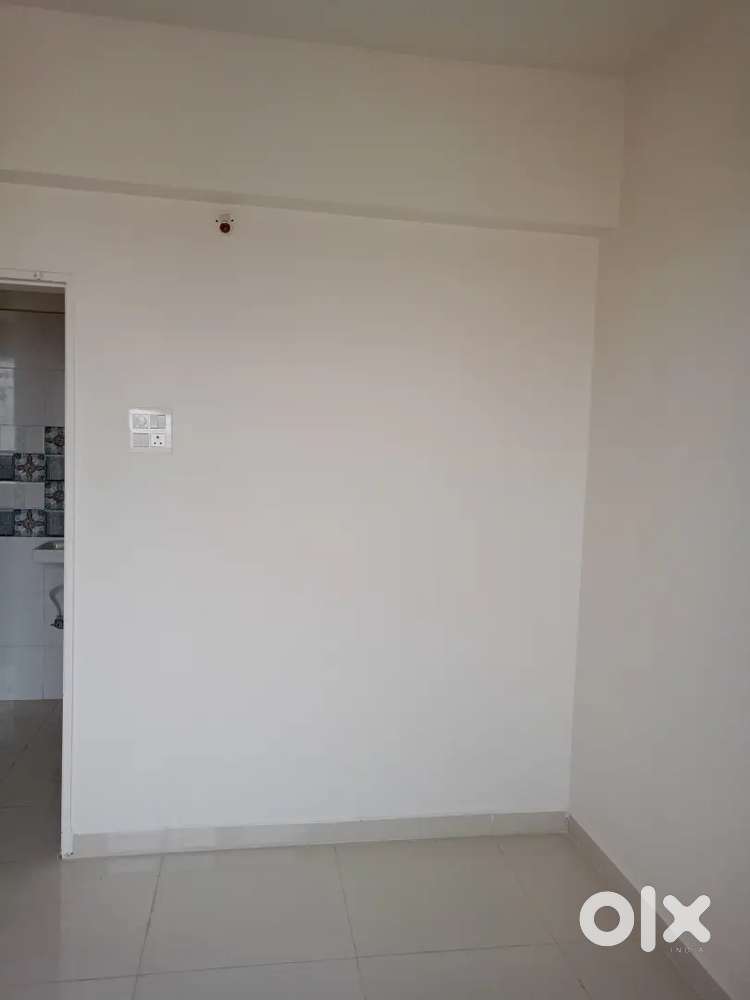 Need 1 roomate boy urgent