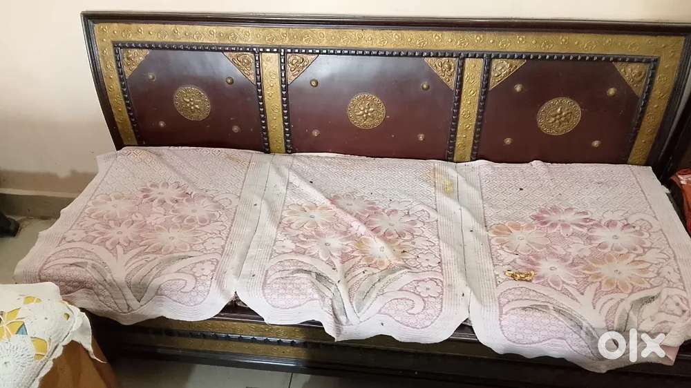 11 Seater Royal Wooden Sofa Set (3×3 Seater + 2×1 Seater